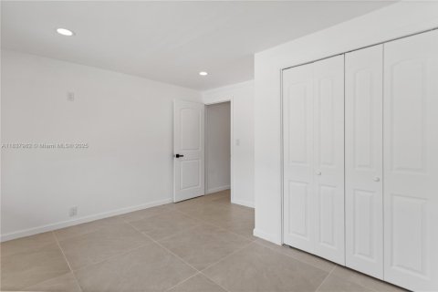 House in Pompano Beach, Florida 3 bedrooms, 196.67 sq.m. № 1823652 - photo 30