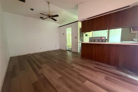 Villa ou maison à vendre à Orlando, Floride: 4 chambres, 153.47 m2 № 2284138 - photo 8