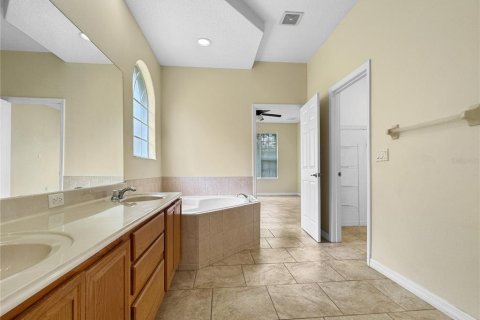 Villa ou maison à vendre à Kissimmee, Floride: 3 chambres, 186.27 m2 № 2199708 - photo 24