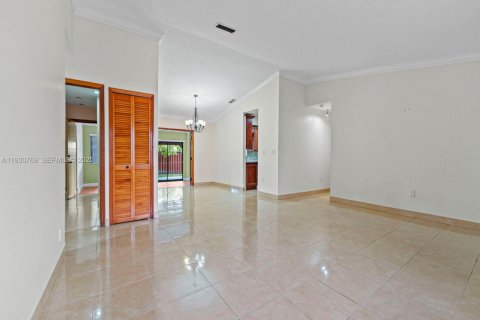 Купить виллу или дом в Майами, Флорида 3 спальни, 214.05м2, № 1989692 - фото 6