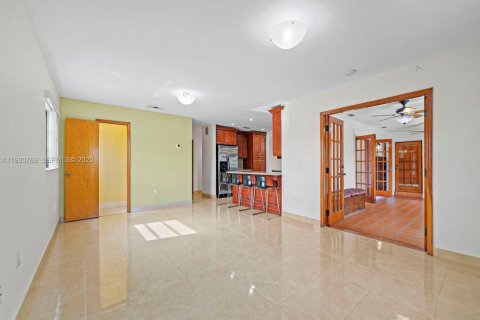 Купить виллу или дом в Майами, Флорида 3 спальни, 214.05м2, № 1989692 - фото 8
