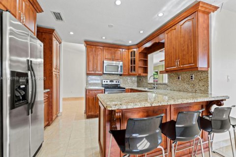 Купить виллу или дом в Майами, Флорида 3 спальни, 214.05м2, № 1989692 - фото 18