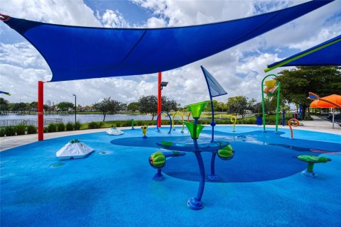 Copropriété à louer à Fort Lauderdale, Floride: 2 chambres, 92.9 m2 № 1972188 - photo 24