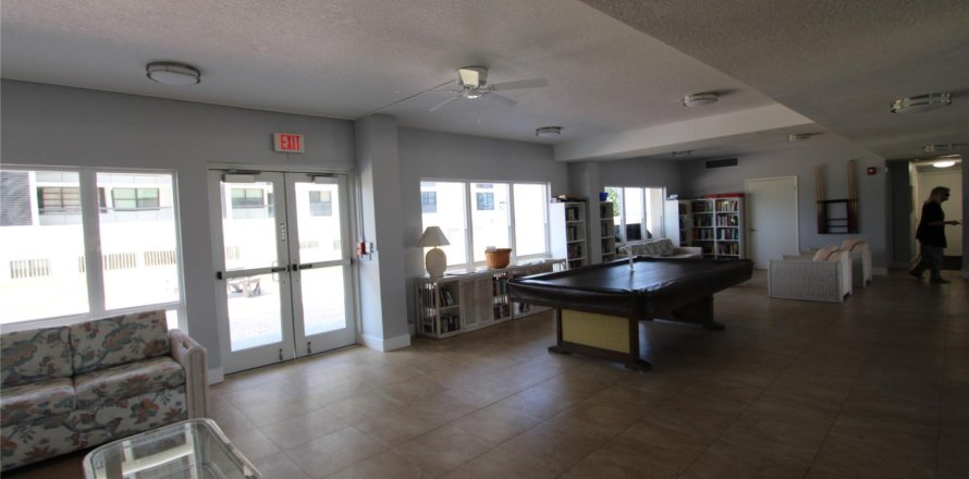 Condo in Pompano Beach, Florida, 2 bedrooms № 1172968