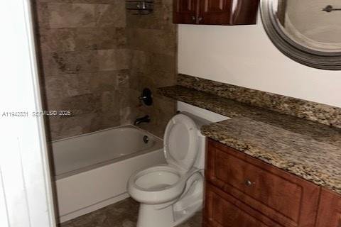 Townhouse in Hialeah, Florida 3 bedrooms, 105.35 sq.m. № 1999220 - photo 6