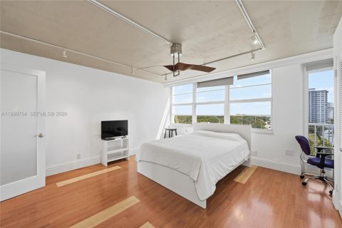 Condo in Fort Lauderdale, Florida, 2 bedrooms № 2145671 - photo 21