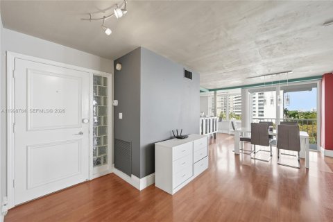 Condo in Fort Lauderdale, Florida, 2 bedrooms № 2145671 - photo 10
