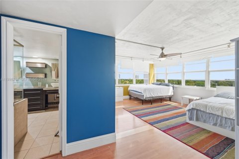 Condo in Fort Lauderdale, Florida, 2 bedrooms № 2145671 - photo 26