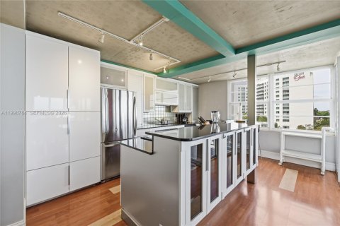 Condo in Fort Lauderdale, Florida, 2 bedrooms № 2145671 - photo 9