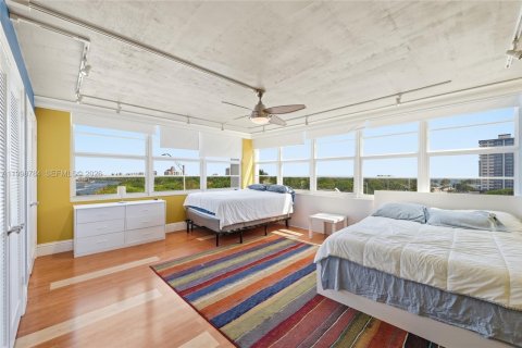 Condo in Fort Lauderdale, Florida, 2 bedrooms № 2145671 - photo 27