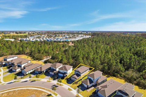 Villa ou maison à Kissimmee, Floride 5 chambres, 211.82 m2 № 2111976