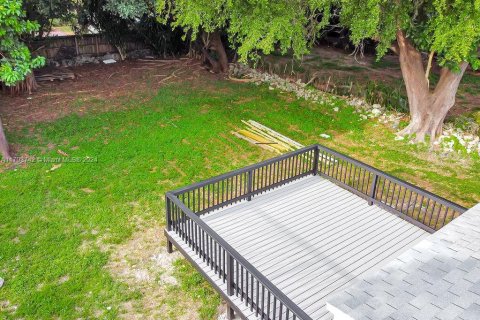 House in Miami, Florida 2 bedrooms, 77.48 sq.m. № 1977502 - photo 6