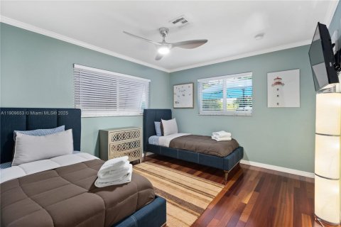 House in Dania Beach, Florida 4 bedrooms, 143.91 sq.m. № 1965439 - photo 16