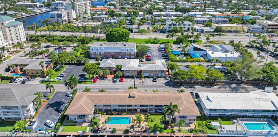 Condo in Fort Lauderdale, Florida, 2 bedrooms  № 2083983
