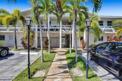 Condo in Fort Lauderdale, Florida, 2 bedrooms  № 2083983 - photo 26