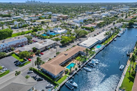 Condo in Fort Lauderdale, Florida, 2 bedrooms  № 2083983 - photo 25