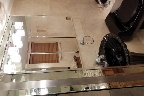 Condo in Fort Lauderdale, Florida, 2 bedrooms  № 2083983 - photo 6