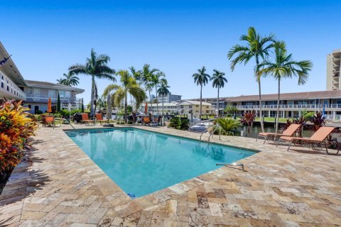 Condo in Fort Lauderdale, Florida, 2 bedrooms  № 2083983 - photo 12