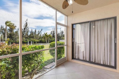 Condo in Punta Gorda, Florida, 2 bedrooms  № 1733771 - photo 29