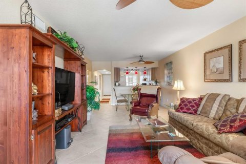 Condo in Punta Gorda, Florida, 2 bedrooms  № 1733771 - photo 10