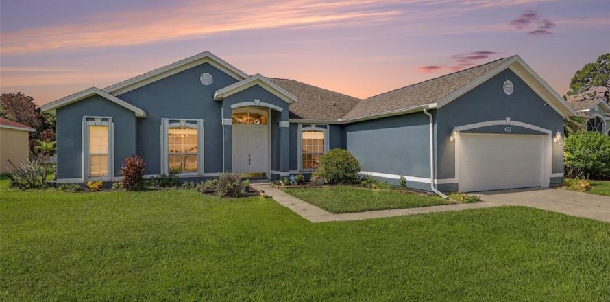 House in Rockledge, Florida 4 bedrooms, 224.45 sq.m. № 2203378