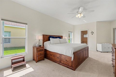 House in Rockledge, Florida 4 bedrooms, 224.45 sq.m. № 2203378 - photo 16