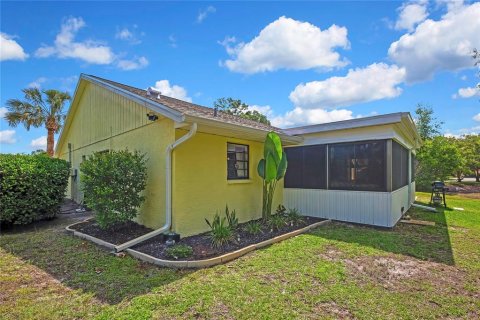 Villa ou maison à vendre à New Port Richey, Floride: 2 chambres, 113.34 m2 № 2148828 - photo 29