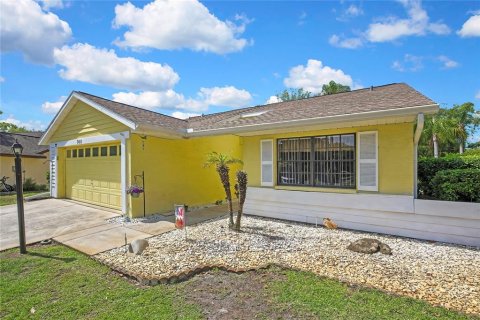 Villa ou maison à vendre à New Port Richey, Floride: 2 chambres, 113.34 m2 № 2148828 - photo 3