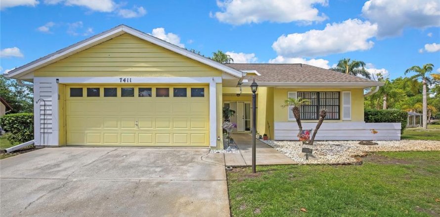 Villa ou maison à New Port Richey, Floride 2 chambres, 113.34 m2 № 2148828