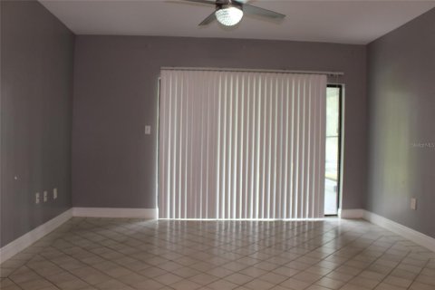 Condominio en alquiler en Orlando, Florida, 2 dormitorios, 86.86 m2 № 1831348 - foto 7