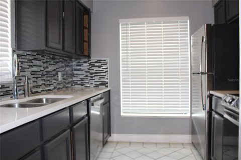 Condominio en alquiler en Orlando, Florida, 2 dormitorios, 86.86 m2 № 1831348 - foto 8