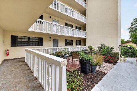 Copropriété à vendre à Mount Dora, Floride: 2 chambres, 108.05 m2 № 2373935 - photo 5