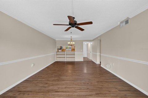Copropriété à vendre à Mount Dora, Floride: 2 chambres, 108.05 m2 № 2373935 - photo 12