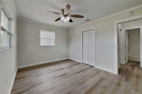 House in Saint Petersburg, Florida 2 bedrooms, 89.19 sq.m. № 1719740 - photo 5
