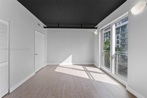 Купить кондоминиум в Майами, Флорида 1 спальня, 77.57м2, № 1483556 - фото 4
