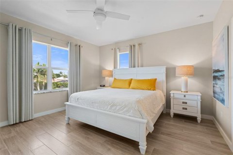 Condominio en venta en Cape Coral, Florida, 3 dormitorios, 156.54 m2 № 1677578 - foto 22
