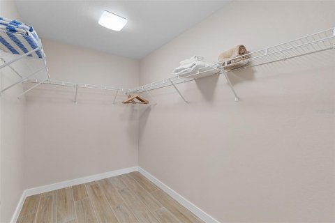 Condominio en venta en Cape Coral, Florida, 3 dormitorios, 156.54 m2 № 1677578 - foto 27