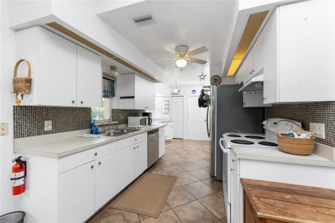 Villa ou maison à vendre à Englewood, Floride: 3 chambres, 207.36 m2 № 1632374 - photo 8
