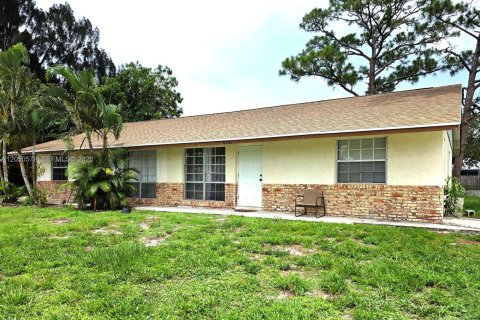 Immobilier commercial à Stuart, Floride 105.07 m2 № 2171423