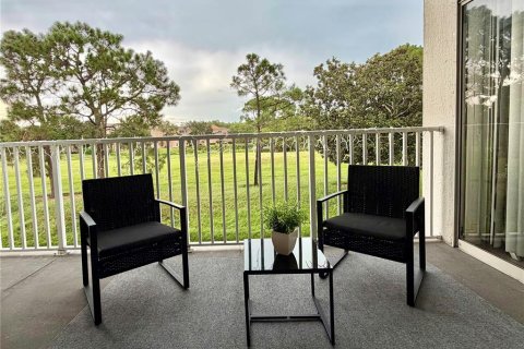 Condo in Orlando, Florida, 2 bedrooms  № 2203379 - photo 14