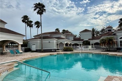 Condo in Orlando, Florida, 2 bedrooms  № 2203379 - photo 29
