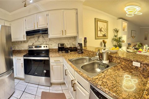 Condo in Orlando, Florida, 2 bedrooms  № 2203379 - photo 8