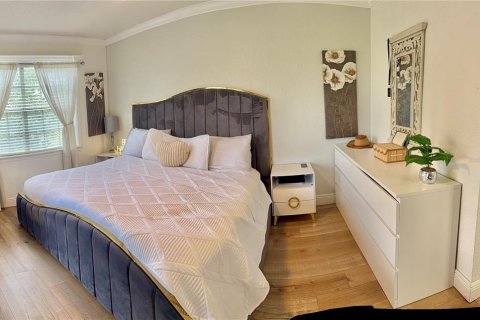 Condo in Orlando, Florida, 2 bedrooms  № 2203379 - photo 16