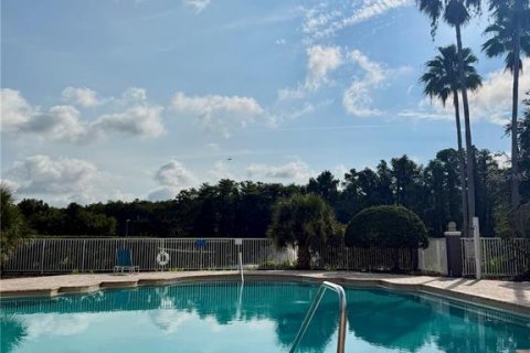 Condo in Orlando, Florida, 2 bedrooms  № 2203379 - photo 30