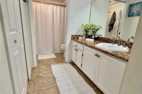 Condo in Orlando, Florida, 2 bedrooms  № 2203379 - photo 18