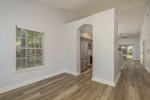 Condo in Palm Harbor, Florida, 2 bedrooms  № 1629889 - photo 4