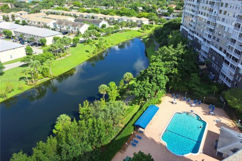 Condo in Hollywood, Florida, 1 bedroom № 1997985