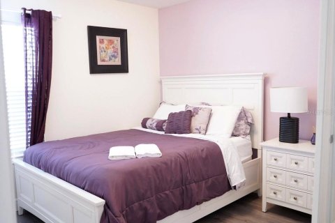 Villa ou maison à louer à Kissimmee, Floride: 4 chambres, 183.76 m2 № 2360867 - photo 19