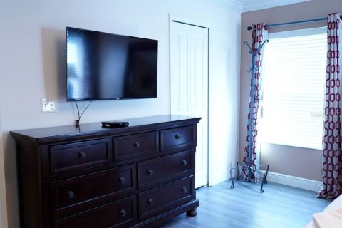 Villa ou maison à louer à Kissimmee, Floride: 4 chambres, 183.76 m2 № 2360867 - photo 17