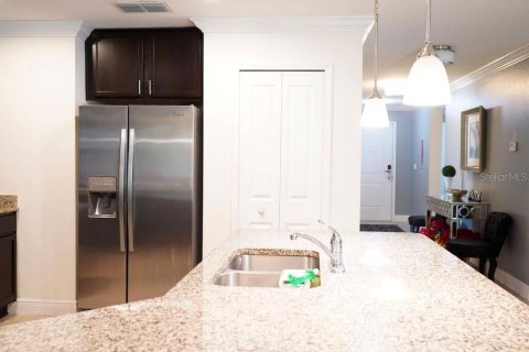 Villa ou maison à louer à Kissimmee, Floride: 4 chambres, 183.76 m2 № 2360867 - photo 7